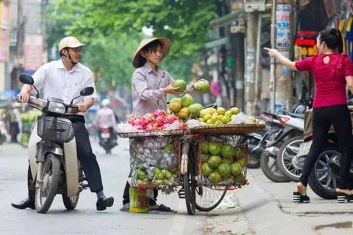 Hotspot Matrix và Gái Pháp mê tít 2 kiểu váy xinh như thơ, diện từ hè năm này sang năm